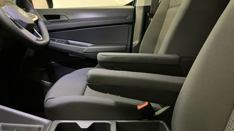 Volkswagen Caddy Cargo C20 Diesel 2.0 TDI 122PS Commerce Pro Van DSG [Tech Pack]